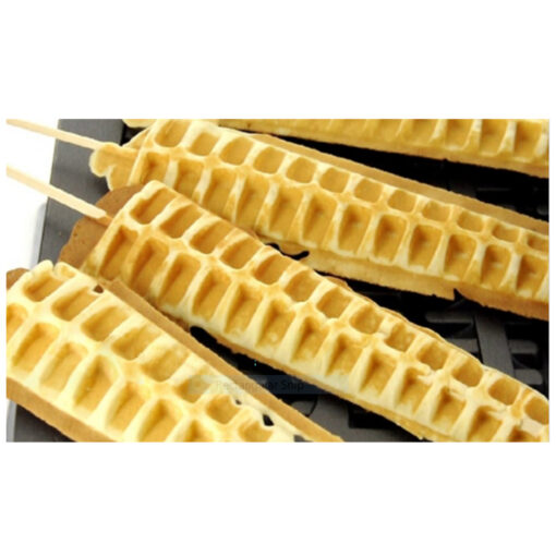 CG-2208 4 Grids Pine Tree Waffle Maker 3